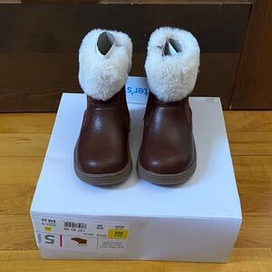 NWT in box Carter's Abellia brown faux leather and fur boots size 5